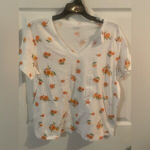 🔴‎ 3/$12 Old Navy Orange and Green V-neck tee! NWT!